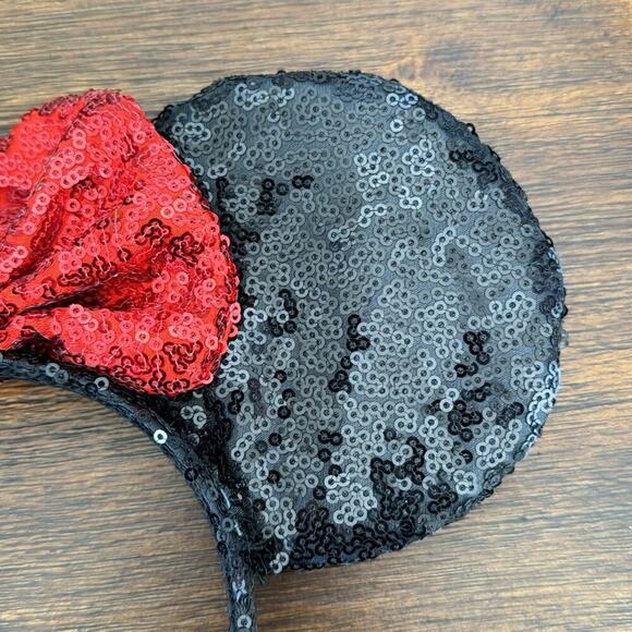 Disney Minnie Mouse sequined ears with red bow headband sequins trip vacation - Picture 2 of 9